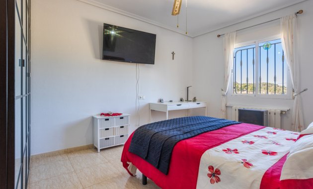 Resale - Finca   -
La Zarza