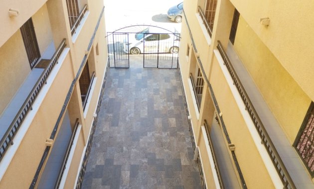 Herverkoop - Appartement -
Torrevieja - San Luis