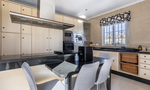 Herverkoop - Vrijstaande woning / Villa -
Bigastro - Villas Andrea