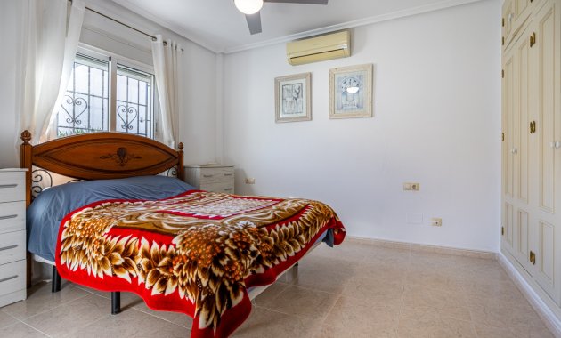 Herverkoop - Vrijstaande woning / Villa -
Bigastro - Villas Andrea