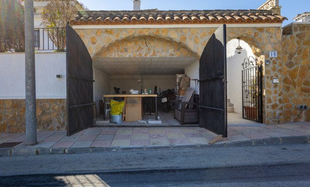 Herverkoop - Vrijstaande woning / Villa -
Bigastro - Villas Andrea