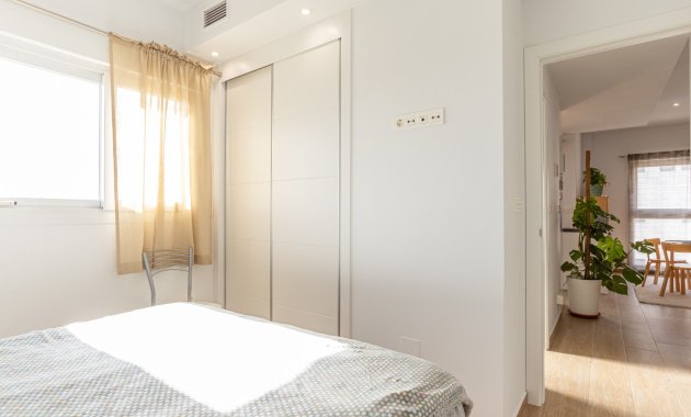 Herverkoop - Appartement -
Torrevieja - Nueva Torrevieja