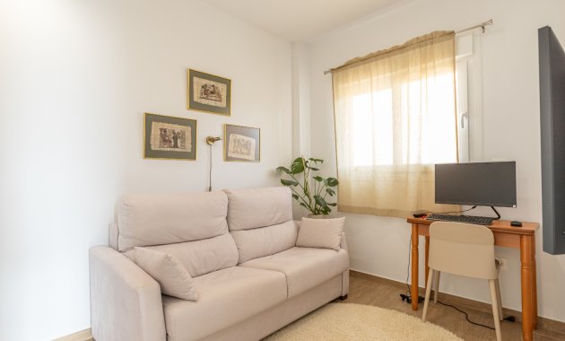 Herverkoop - Appartement -
Torrevieja - Nueva Torrevieja