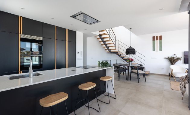 Herverkoop - Geschakelde Villa -
Dolores