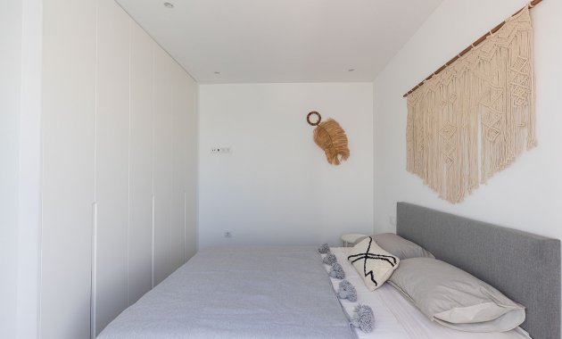 Herverkoop - Geschakelde Villa -
Dolores