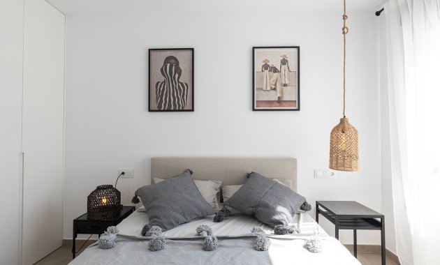 Herverkoop - Geschakelde Villa -
Dolores