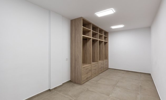 Herverkoop - Geschakelde Villa -
Dolores