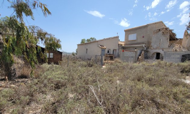 Resale - Finca   -
Torremendo