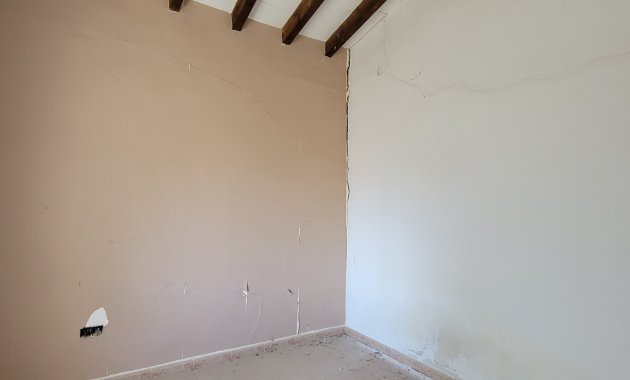 Resale - Finca   -
Torremendo