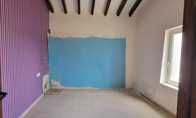 Resale - Finca   -
Torremendo