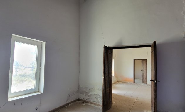 Resale - Finca   -
Torremendo