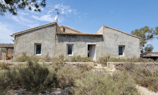Resale - Finca   -
Torremendo
