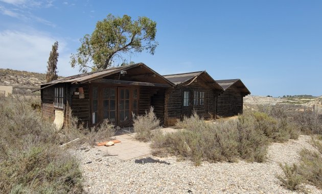 Resale - Finca   -
Torremendo