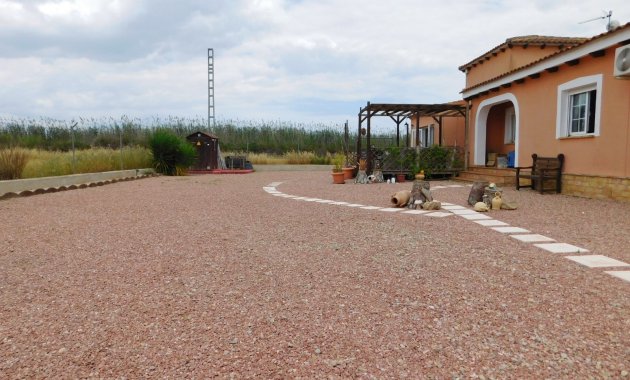 Wiederverkauf - Freistehend / Villa -
Dolores