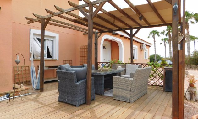 Wiederverkauf - Freistehend / Villa -
Dolores