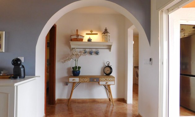 Wiederverkauf - Freistehend / Villa -
Dolores