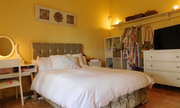 Wiederverkauf - Freistehend / Villa -
Dolores