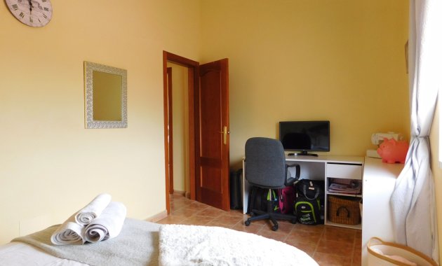 Wiederverkauf - Freistehend / Villa -
Dolores