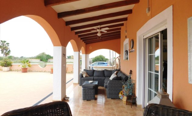 Wiederverkauf - Freistehend / Villa -
Dolores