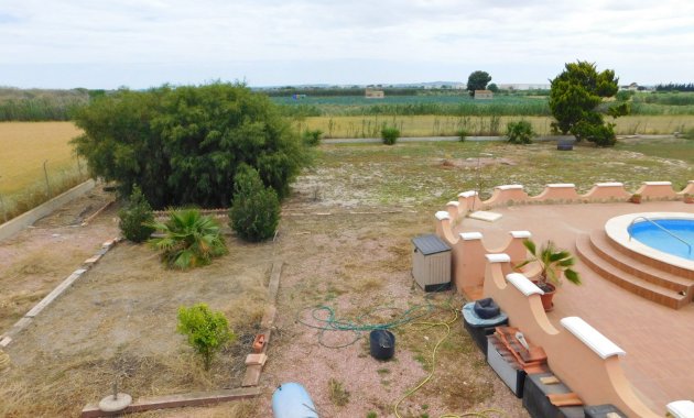 Wiederverkauf - Freistehend / Villa -
Dolores