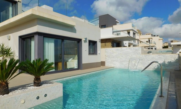 Resale - Detached House / Villa -
San Miguel de Salinas