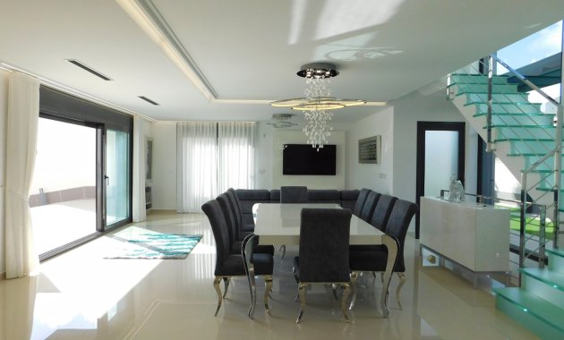 Resale - Detached House / Villa -
San Miguel de Salinas