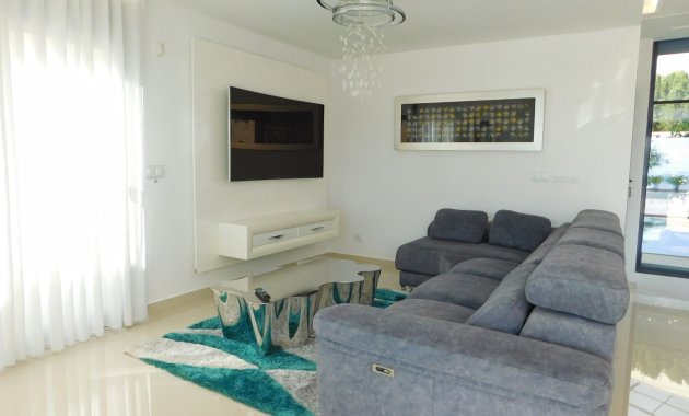 Resale - Detached House / Villa -
San Miguel de Salinas