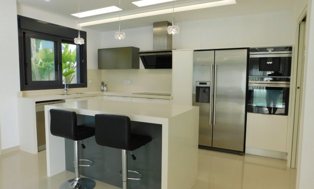 Resale - Detached House / Villa -
San Miguel de Salinas