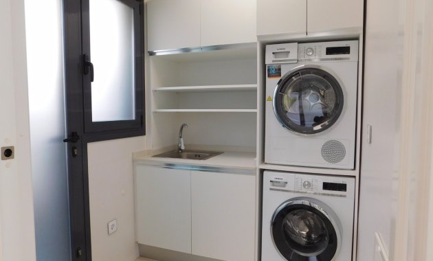 Resale - Detached House / Villa -
San Miguel de Salinas