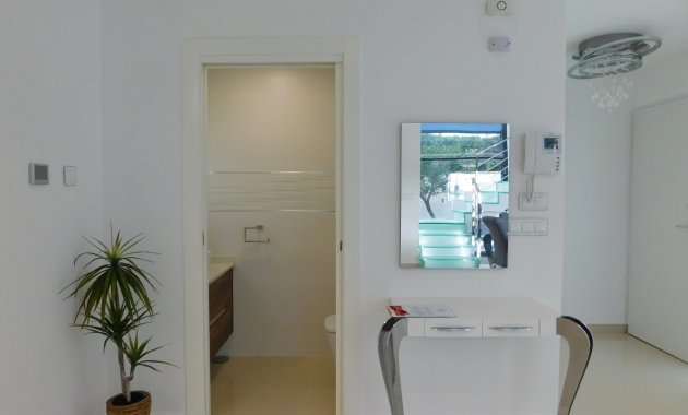 Resale - Detached House / Villa -
San Miguel de Salinas