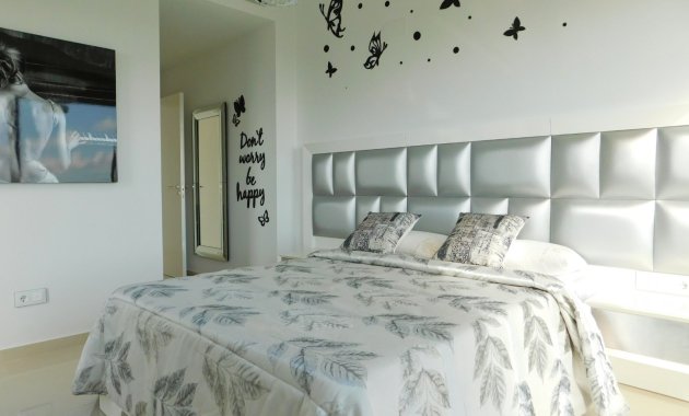 Resale - Detached House / Villa -
San Miguel de Salinas