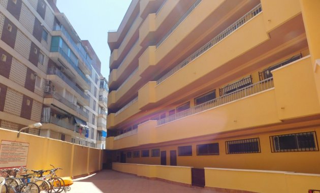 Herverkoop - Appartement -
Torrevieja