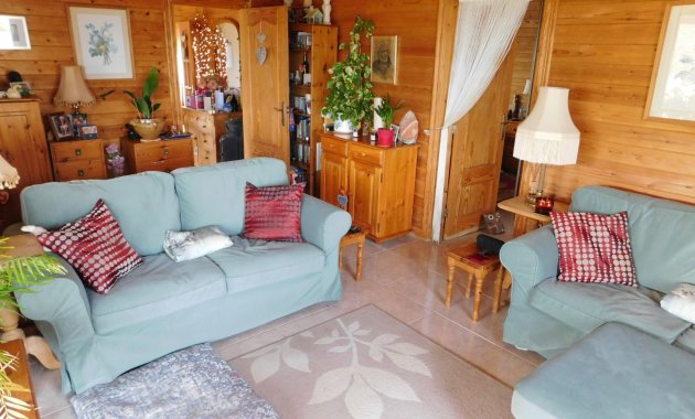 Herverkoop - Finca   -
Torremendo