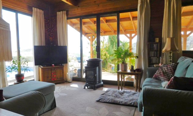 Herverkoop - Finca   -
Torremendo