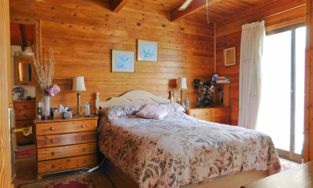 Herverkoop - Finca   -
Torremendo