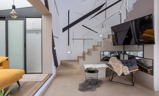 Herverkoop - Rijwoning -
Benijofar