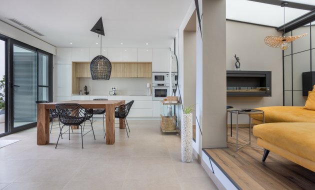 Herverkoop - Rijwoning -
Benijofar