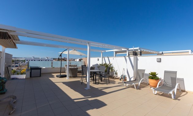 Resale - Apartment -
Pilar de la Horadada - Zona Pueblo