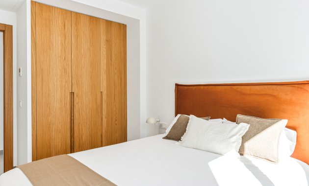 Obra nueva - Independiente / Villa -
Cumbre del Sol