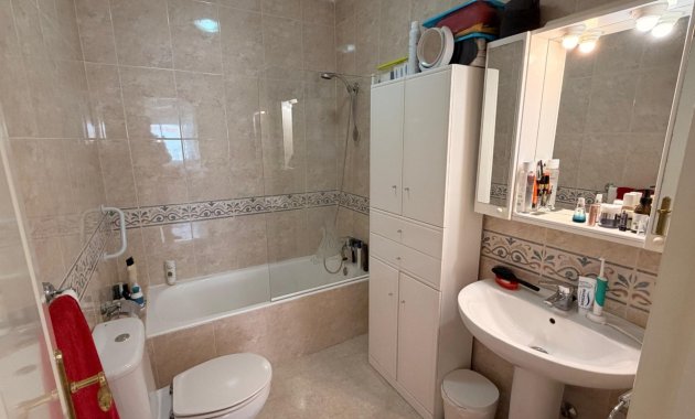 Herverkoop - Geschakelde Villa -
Ciudad Quesada - Rojales - Rojales