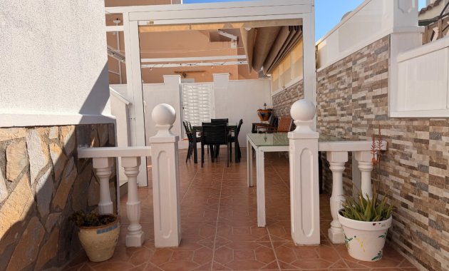 Herverkoop - Geschakelde Villa -
Ciudad Quesada - Rojales - Rojales