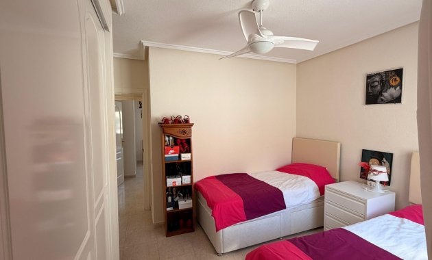 Herverkoop - Geschakelde Villa -
Ciudad Quesada - Rojales - Rojales