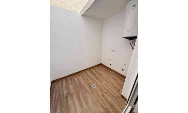 Herverkoop - Geschakelde Villa -
Ciudad Quesada - Rojales - Rojales