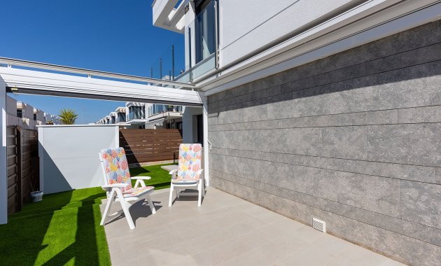 Herverkoop - Vrijstaande woning / Villa -
Orihuela - Vistabella Golf