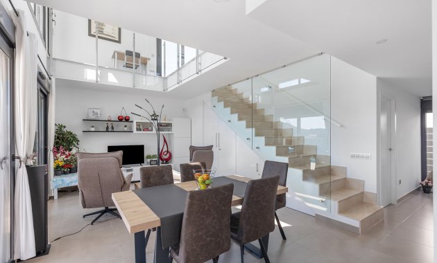 Herverkoop - Vrijstaande woning / Villa -
Orihuela - Vistabella Golf