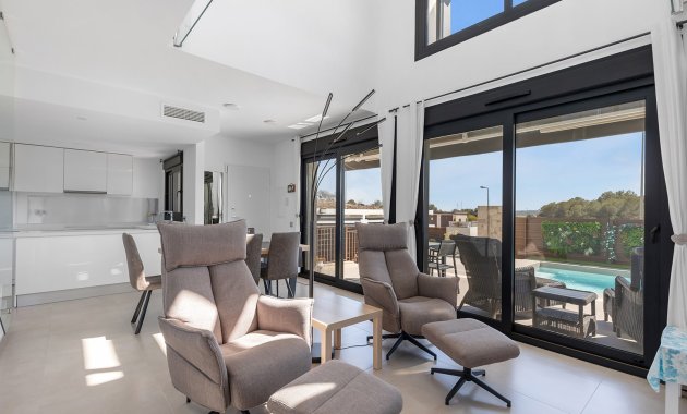 Herverkoop - Vrijstaande woning / Villa -
Orihuela - Vistabella Golf