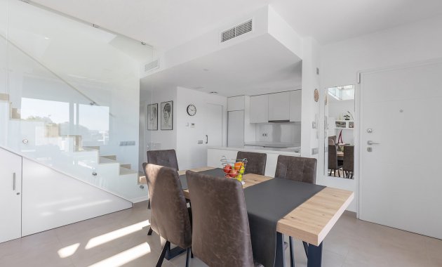 Herverkoop - Vrijstaande woning / Villa -
Orihuela - Vistabella Golf