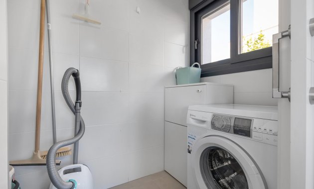 Herverkoop - Vrijstaande woning / Villa -
Orihuela - Vistabella Golf