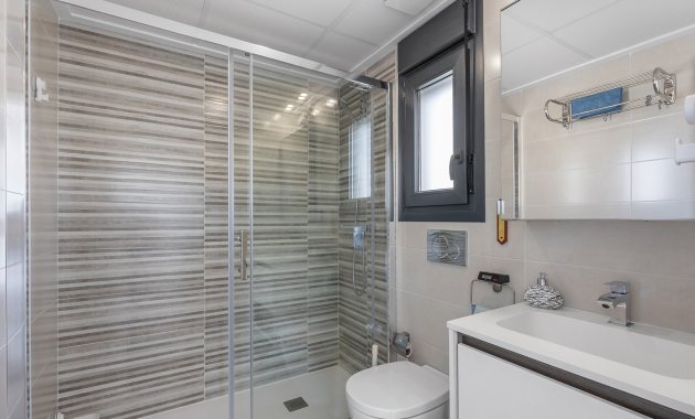 Herverkoop - Vrijstaande woning / Villa -
Orihuela - Vistabella Golf