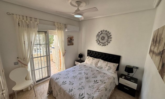 Herverkoop - Rijwoning -
Ciudad Quesada - Rojales - Doña Pepa